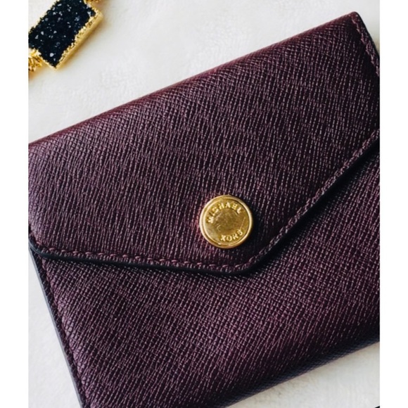 Michael Kors Handbags - Michael Kors saffiano leather card case